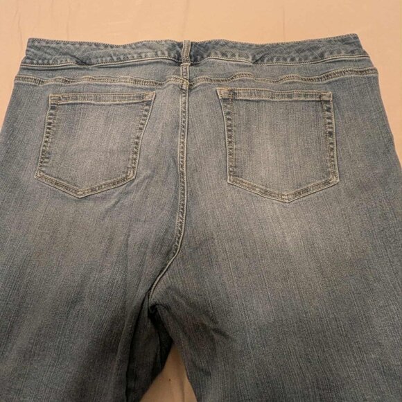 Divided Premium Jeans Womens 22P Mid Wash 5 Pocket Pullon Denim - Picture 4 of 8